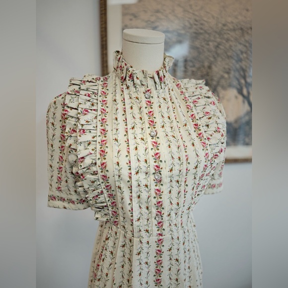 ✨ GUCCI floral dress - Picture 2 of 4